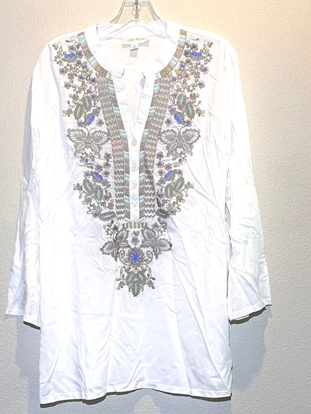 Luna Moon Embroidered Boho Tunic Long Folding Sleeves Neutral Size XL